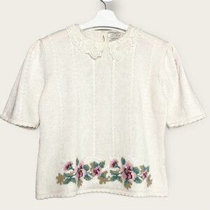 VINTAGE Susan Bristol Short Sleeve Lace Collar Hand Embroidered Sweater